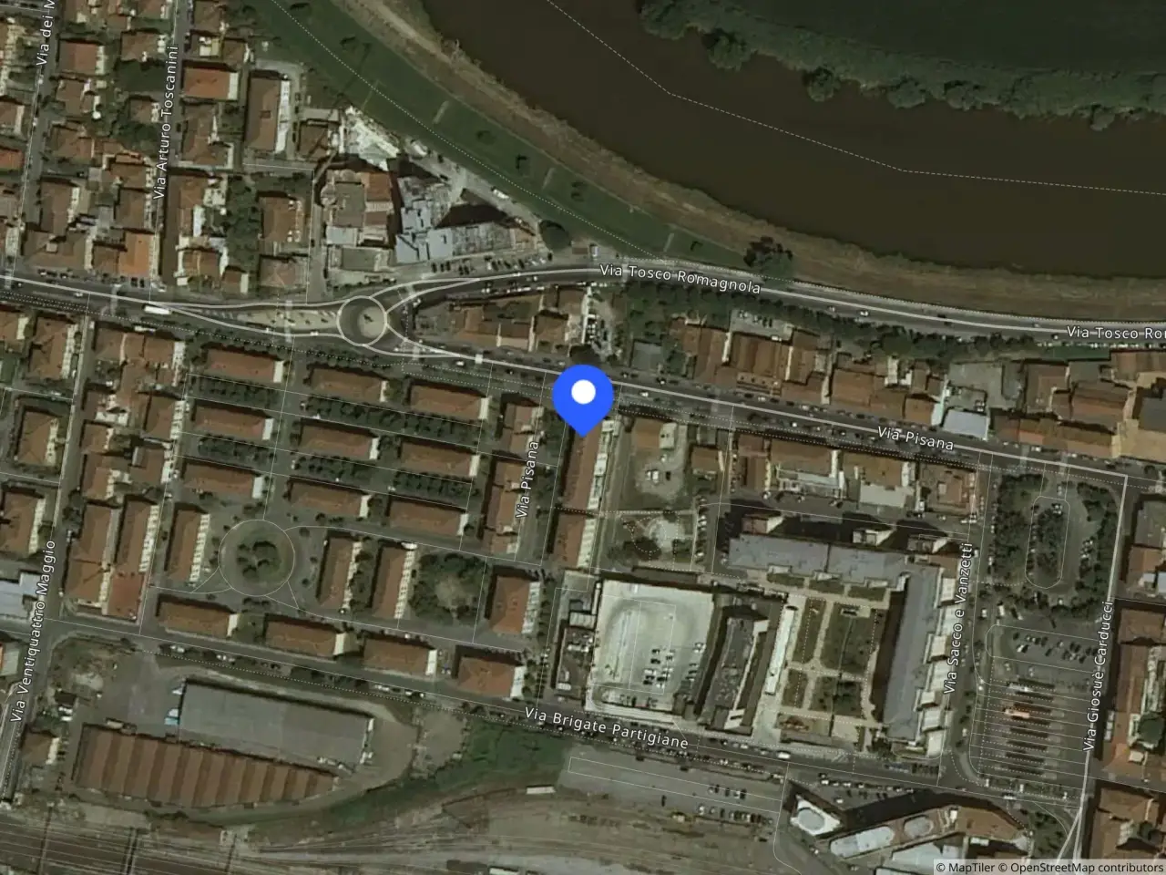 Fabbricato misto in Via Pisana, 51, 56025 Pontedera Pi, Italia 51, Pontedera, {3} - Foto 1