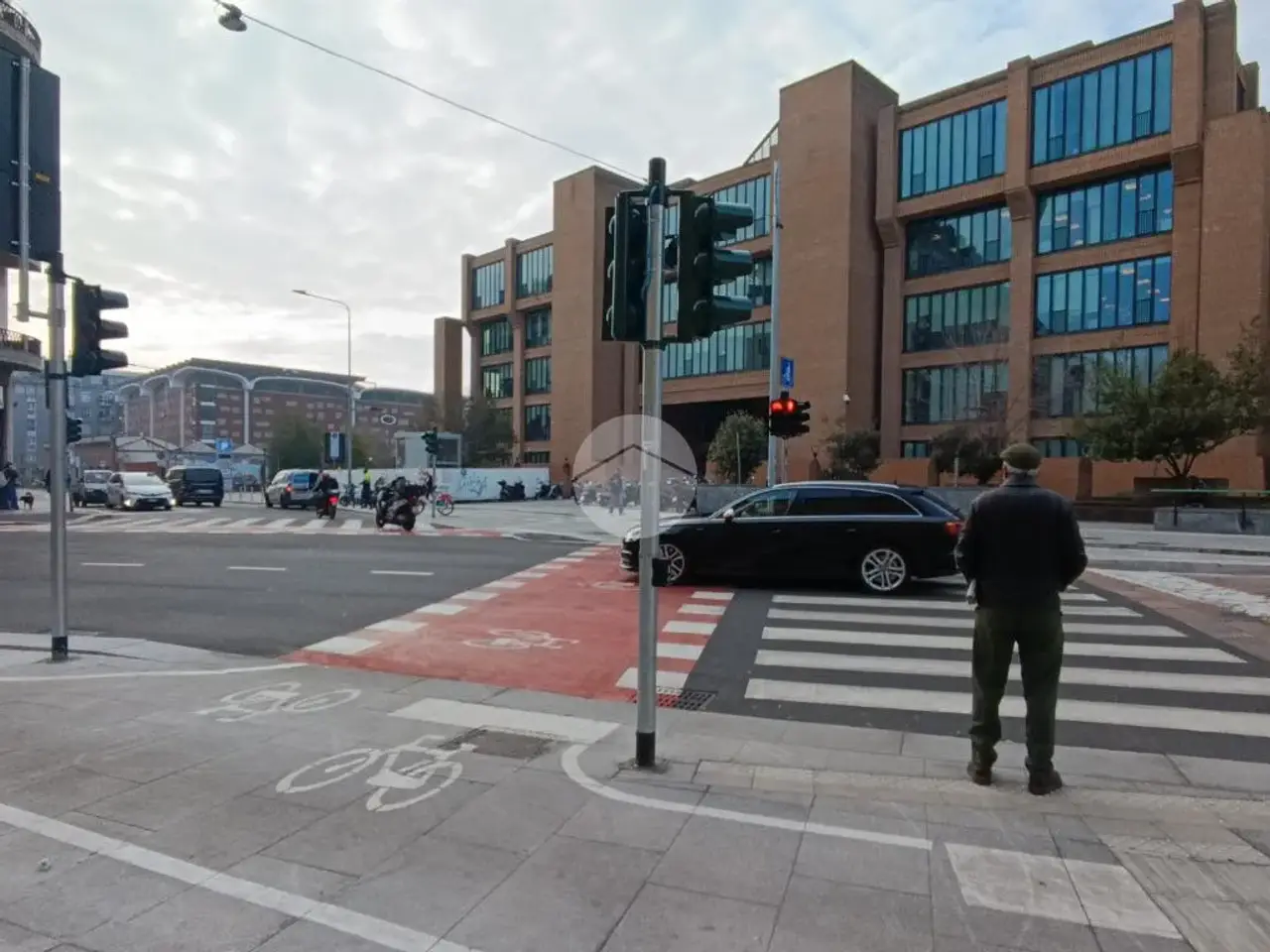 Negozio in Via Giosuè Carducci 34, Milano, {3} - Foto 1