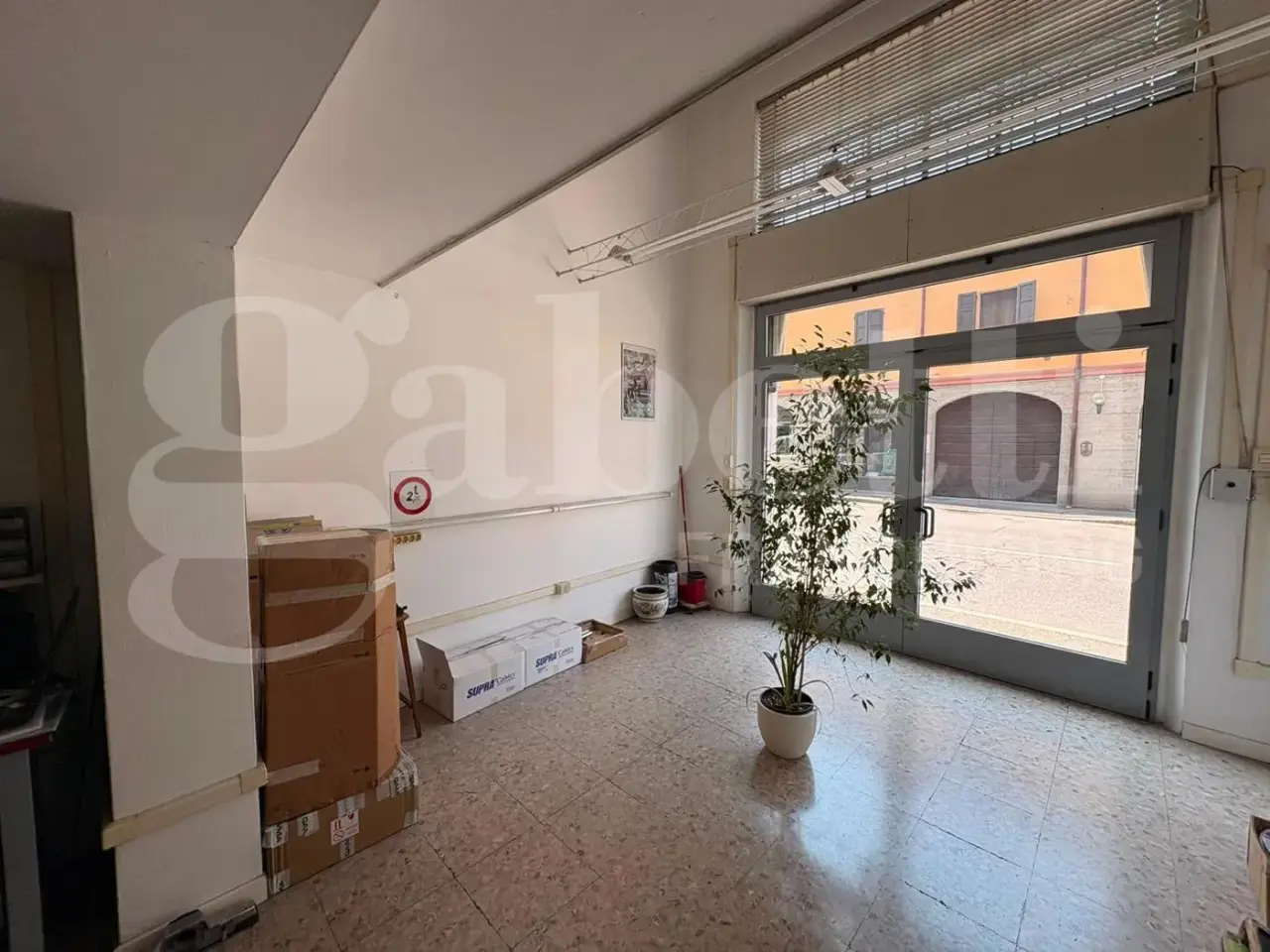 Negozio in Via del Giordano 52, Cremona, {3} - Foto 2