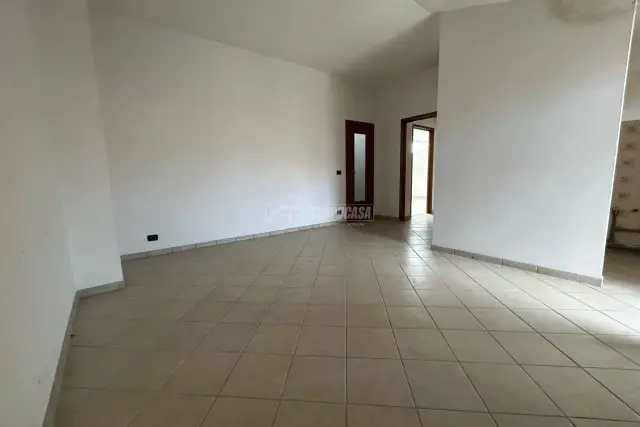 3-room flat in Via Galileo Ferraris 34, Livorno Ferraris - Photo 1