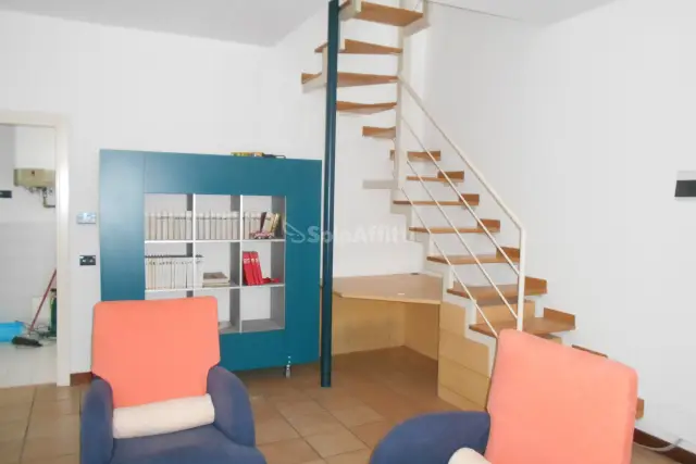 3-room flat in Largo Adua 11, Cantù - Photo 1