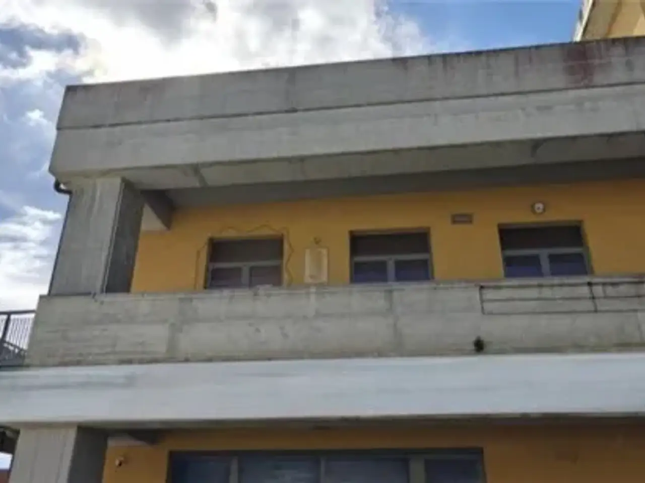 Negozio in Contrada Colle delle Api 198, Campobasso, {3} - Foto 2