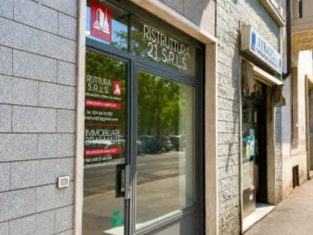Negozio in Via Tunisi 91/d, Torino, {3} - Foto 2