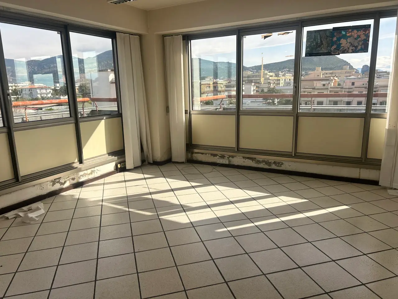 Ufficio in Via delle Arene 234, Terracina, {3} - Foto 2