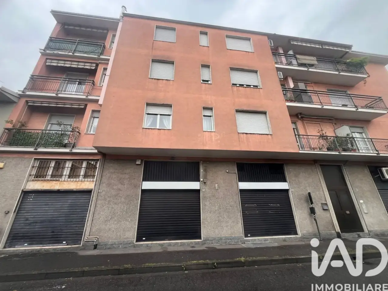 Negozio in Via Trieste 28, Muggiò, {3} - Foto 2