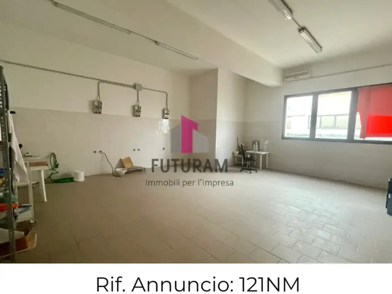 Capannone in Via Roma 1, Montegrotto Terme, {3} - Foto 1