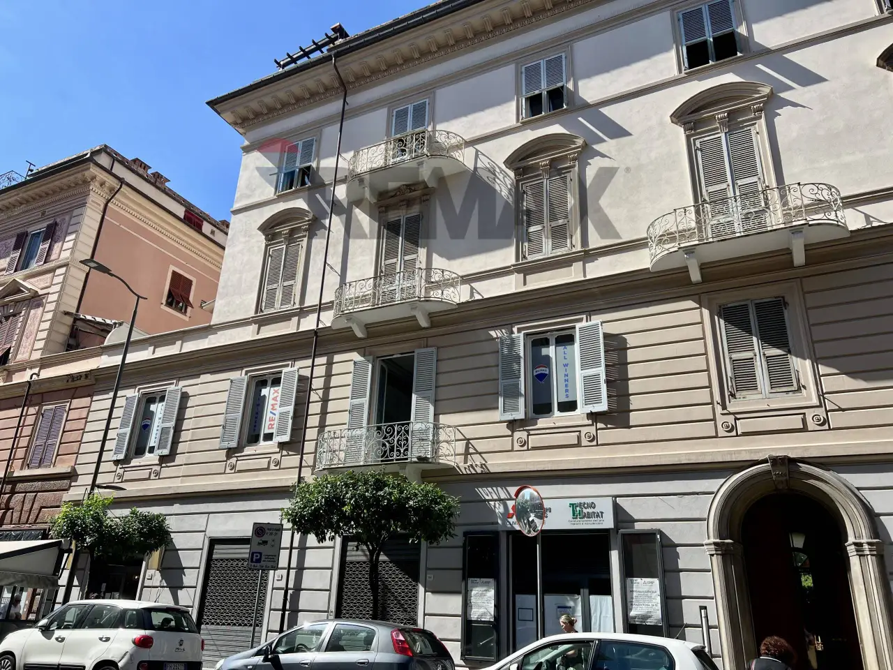 Negozio in , Chiavari, {3} - Foto 1