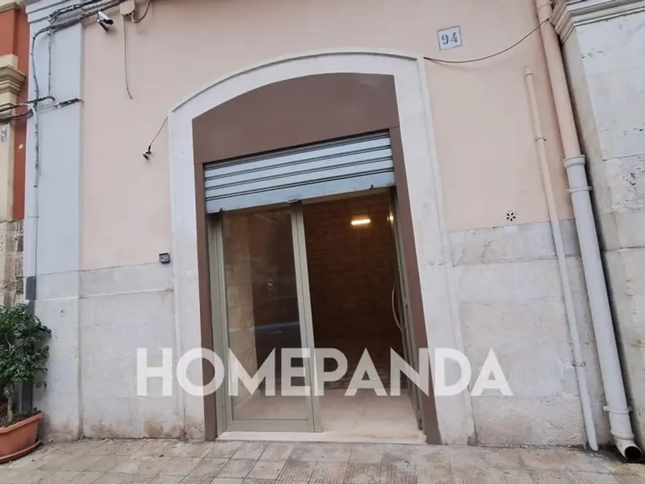 Negozio in Via Gian Giuseppe Carulli 94, Bari, {3} - Foto 2