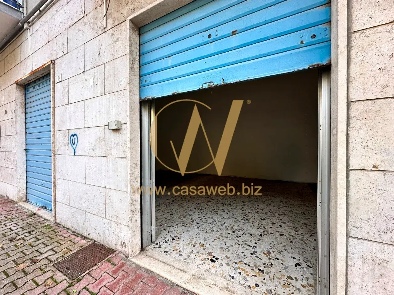 Negozio in Via Augusto Pierantoni, Santa Maria Capua Vetere, {3} - Foto 2