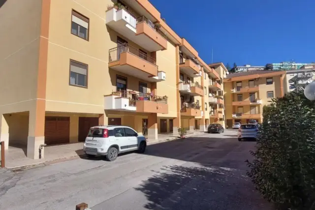 Quadrilocale in Via Giorgio La Pira 49, Caltanissetta - Foto 1