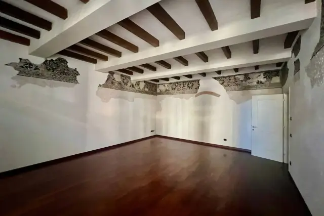 4-room flat in Via Giuseppe Mazzini, Mantova - Photo 1