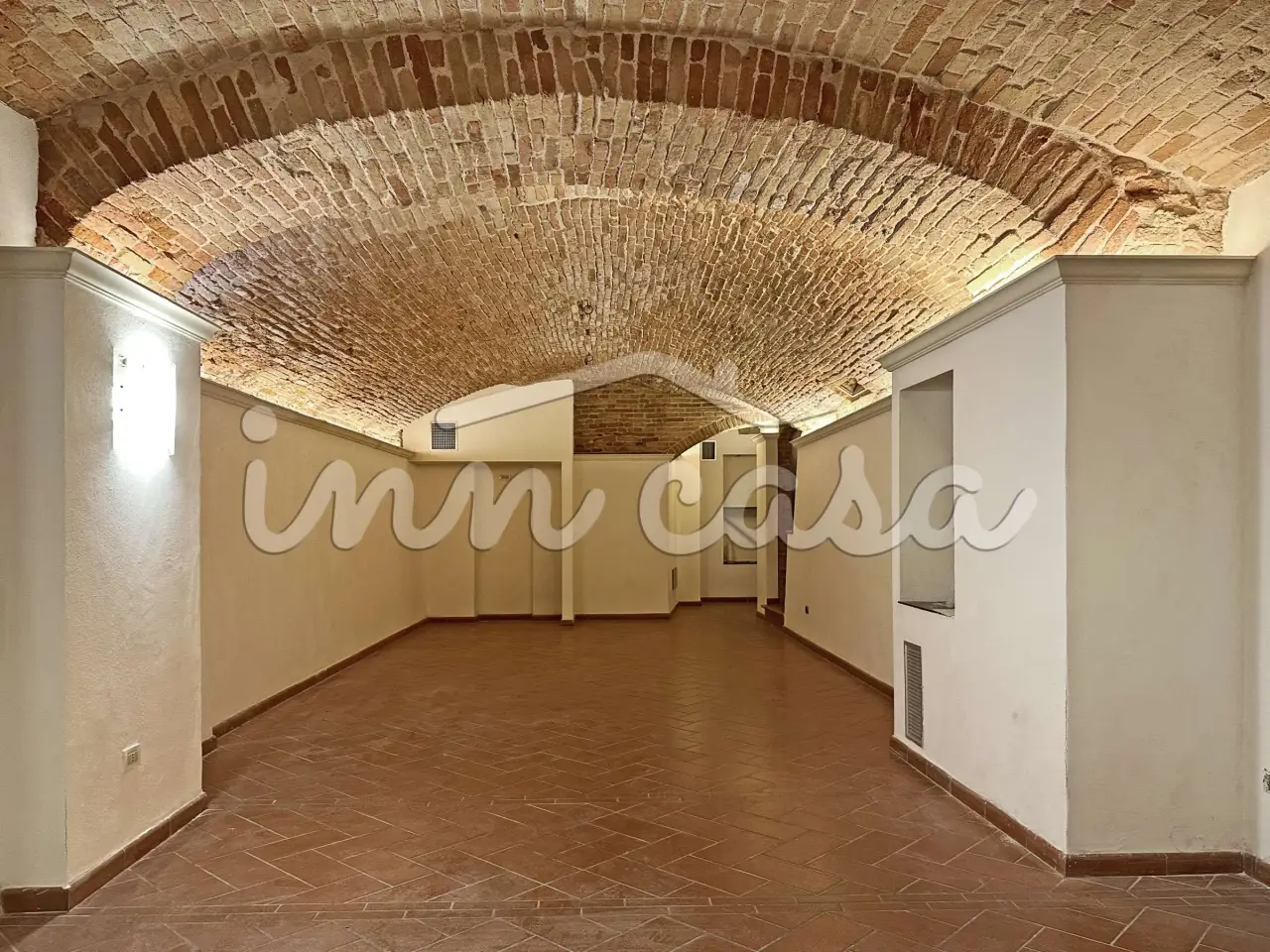 Negozio in , Faenza, {3} - Foto 2