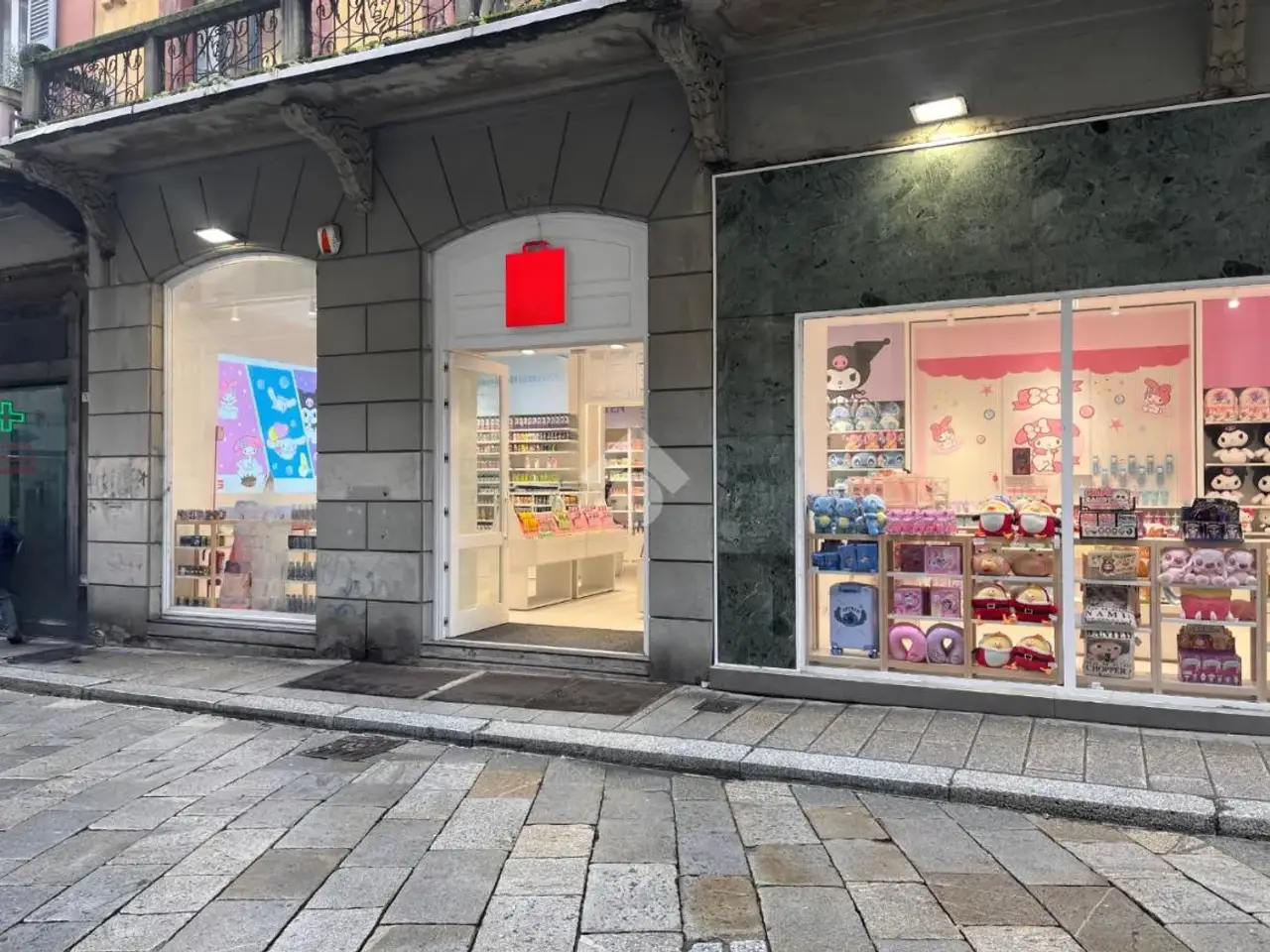 Negozio in Strada Nuova 78, Pavia, {3} - Foto 1