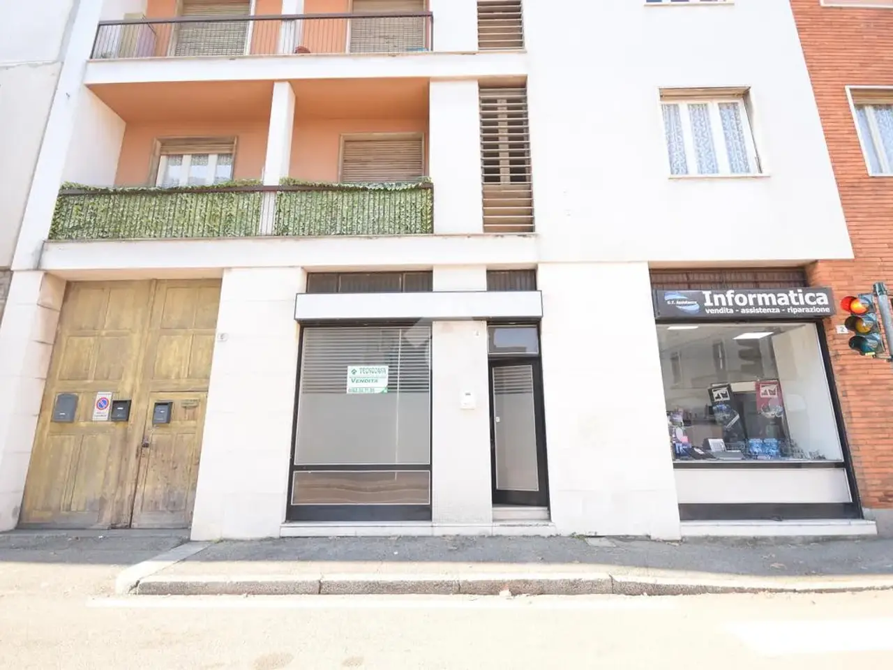 Negozio in Via Rismondo, Seregno, {3} - Foto 1
