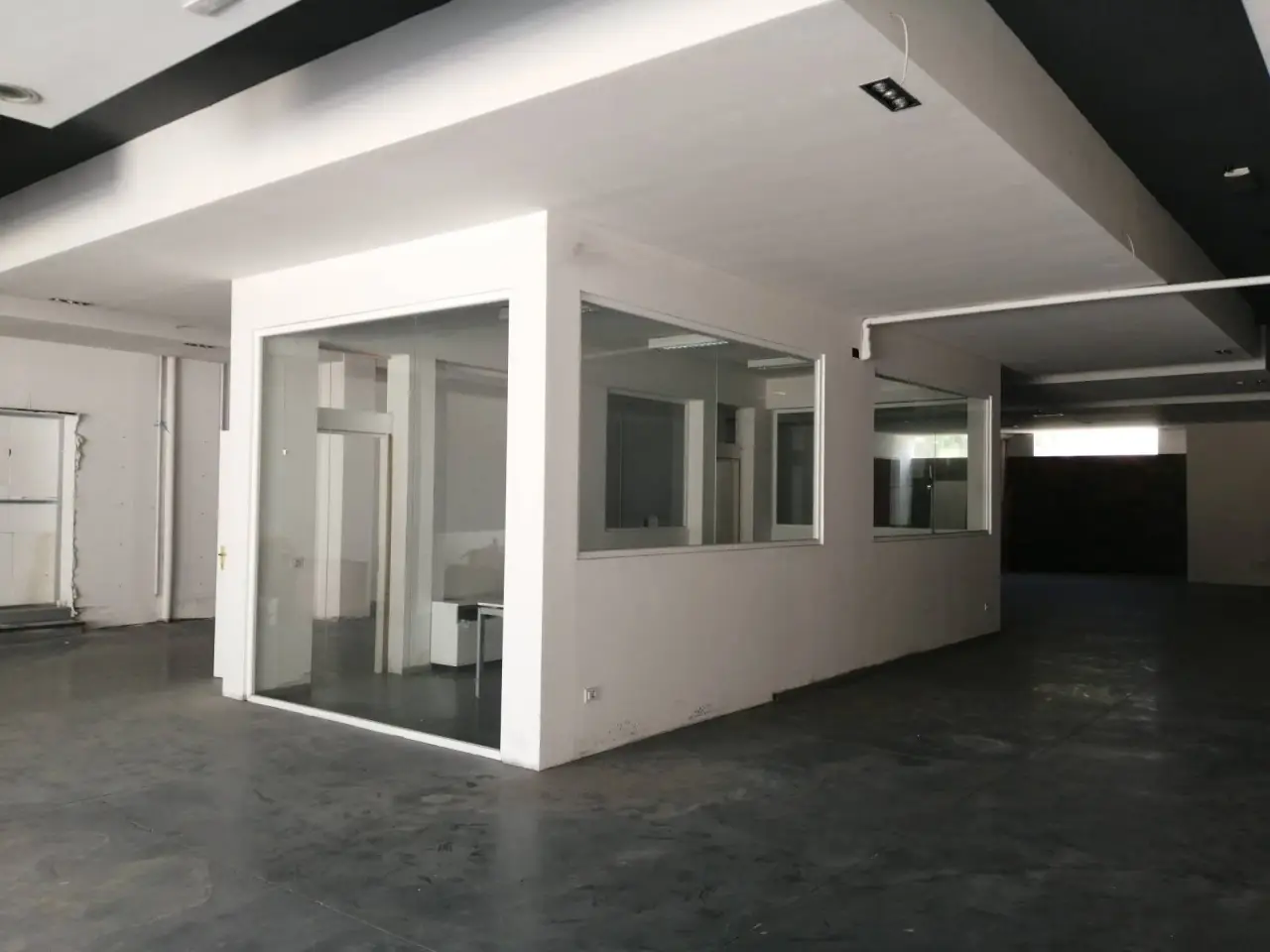 Esercizio commerciale in Via Livornese Est, Casciana Terme Lari, {3} - Foto 2