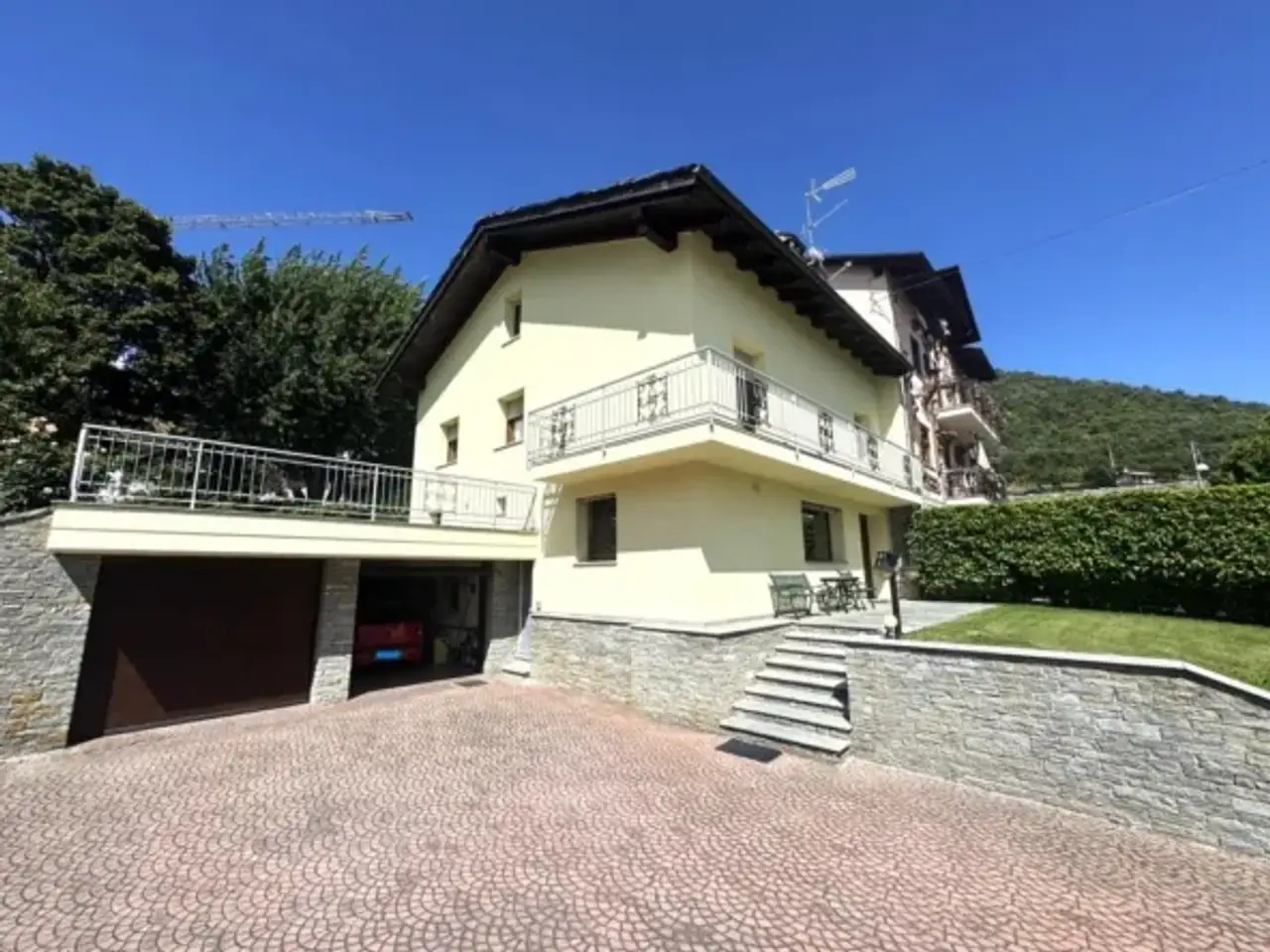 Bed & Breakfast in Frazione Janin, Sarre, Ao, Italia, Sarre, {3} - Foto 1