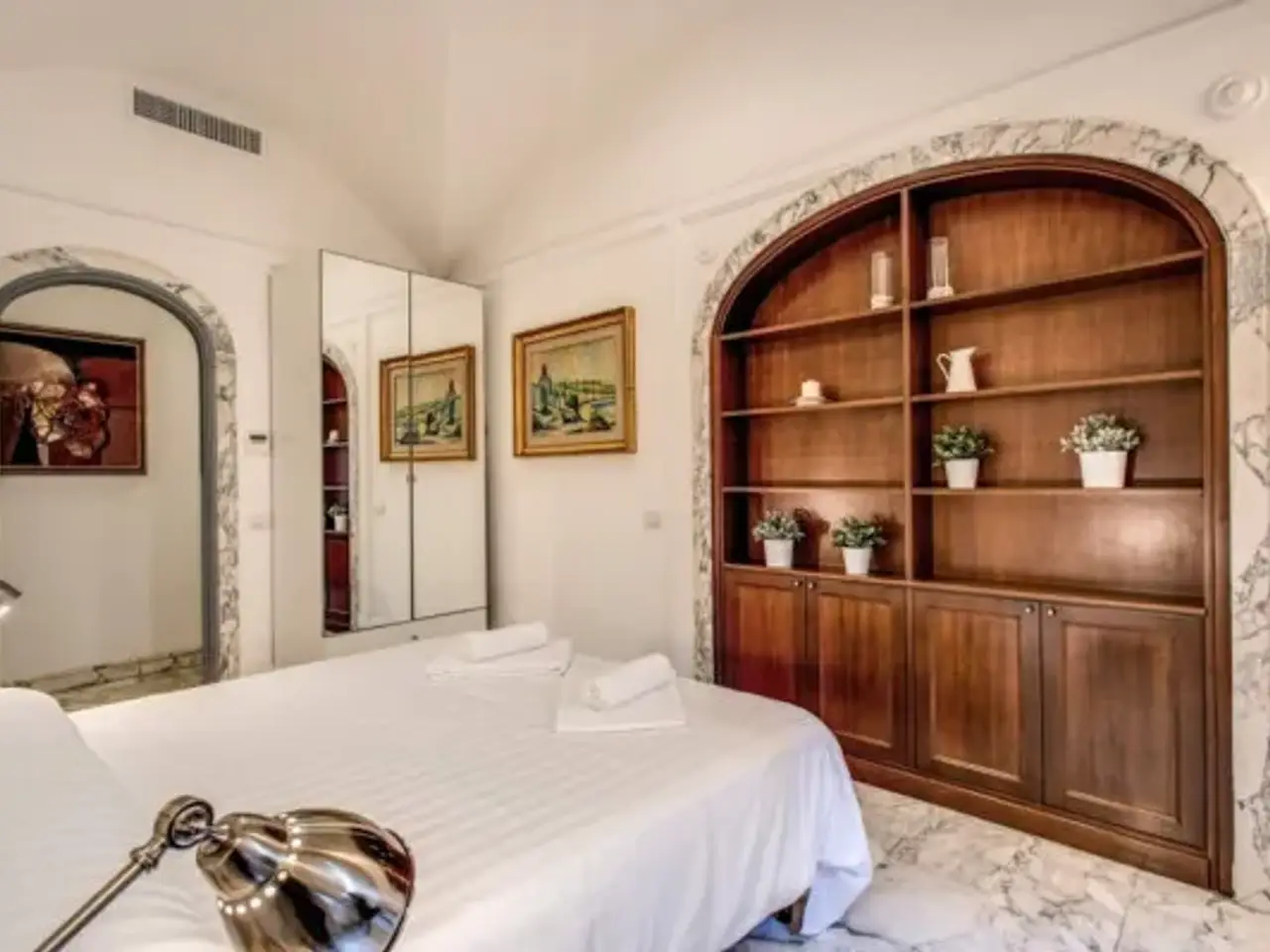 Bed & Breakfast in Via Francesco Crispi, Roma, {3} - Foto 1