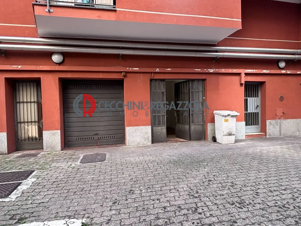 Magazzino in Via San Pio X 10, Cinisello Balsamo, {3} - Foto 2