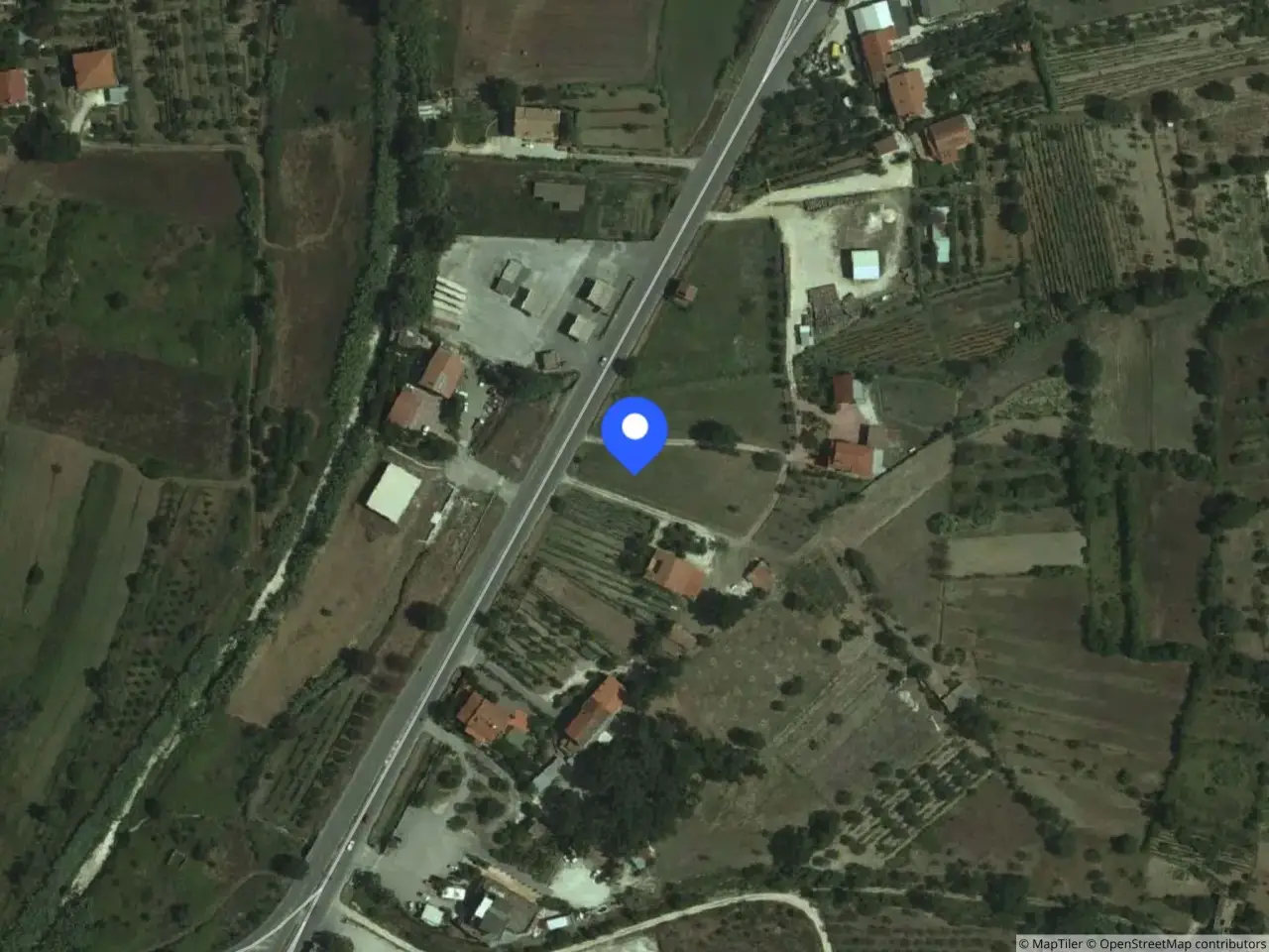 Fabbricato misto in Contrada Pantana 50 50, Ausonia, {3} - Foto 1