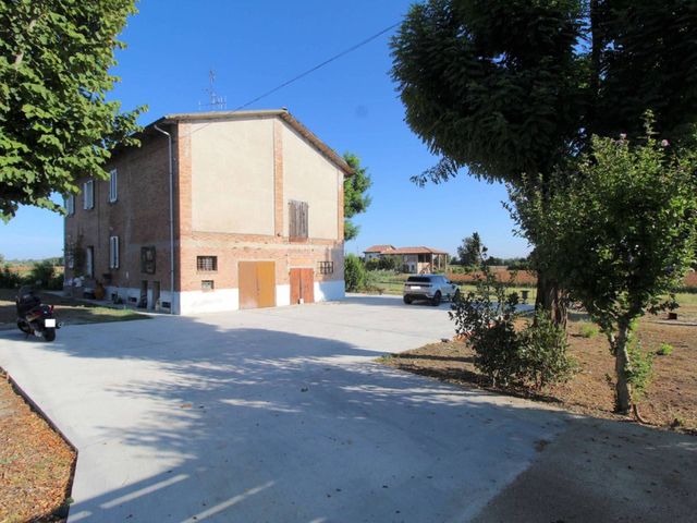 Villa in Via Olmatello 47, Ozzano dell'Emilia - Foto 1