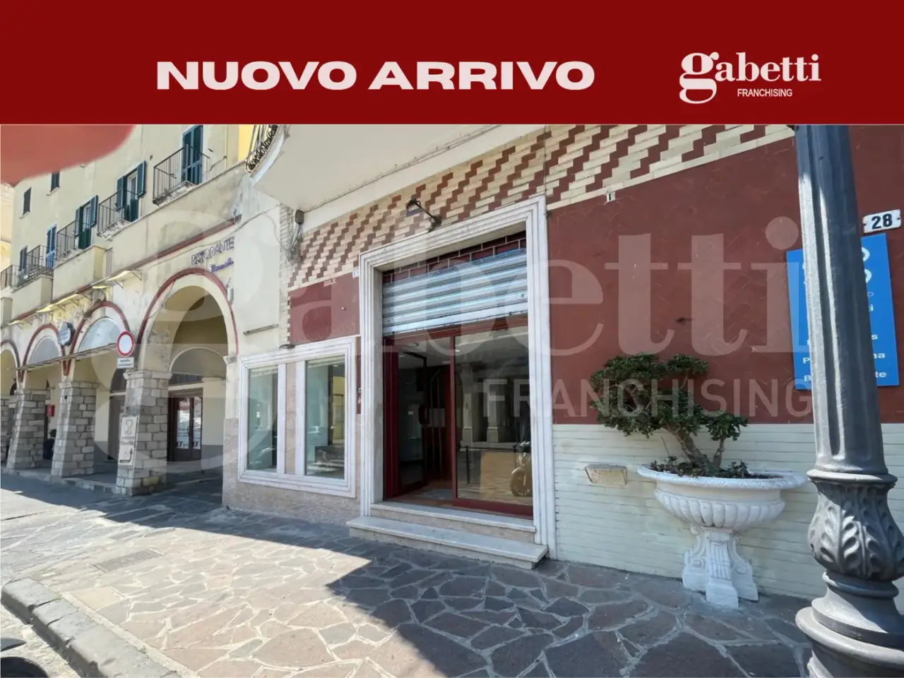 Negozio in Piazza Traniello 27, Gaeta, {3} - Foto 1