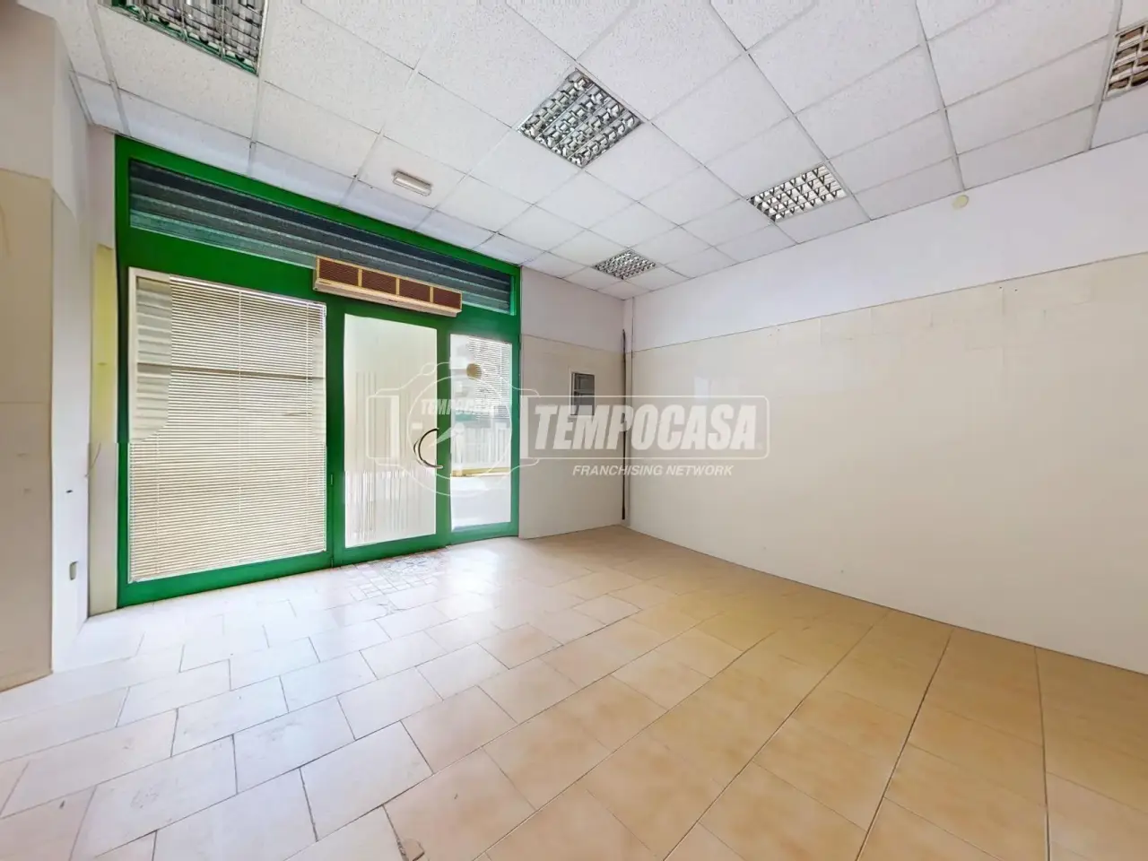 Negozio in Via Sturzo, Rutigliano, {3} - Foto 1