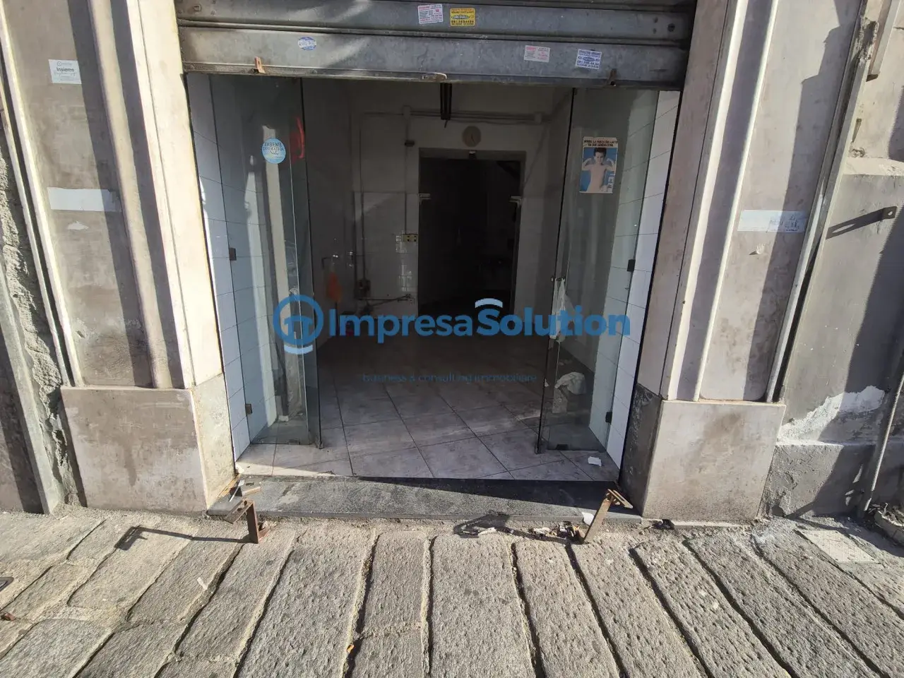 Negozio in Via Nuova Poggioreale, Napoli, {3} - Foto 2