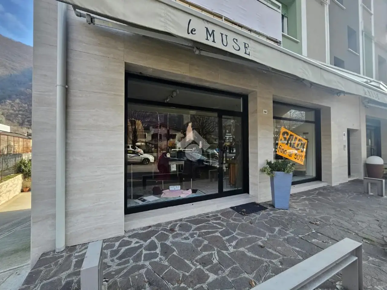 Negozio in Via Petrarca 112, Sarezzo, {3} - Foto 2