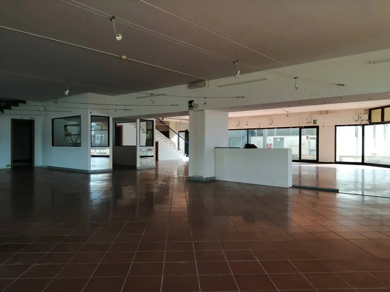 Esercizio commerciale in Via Livornese Est, Casciana Terme Lari, {3} - Foto 2