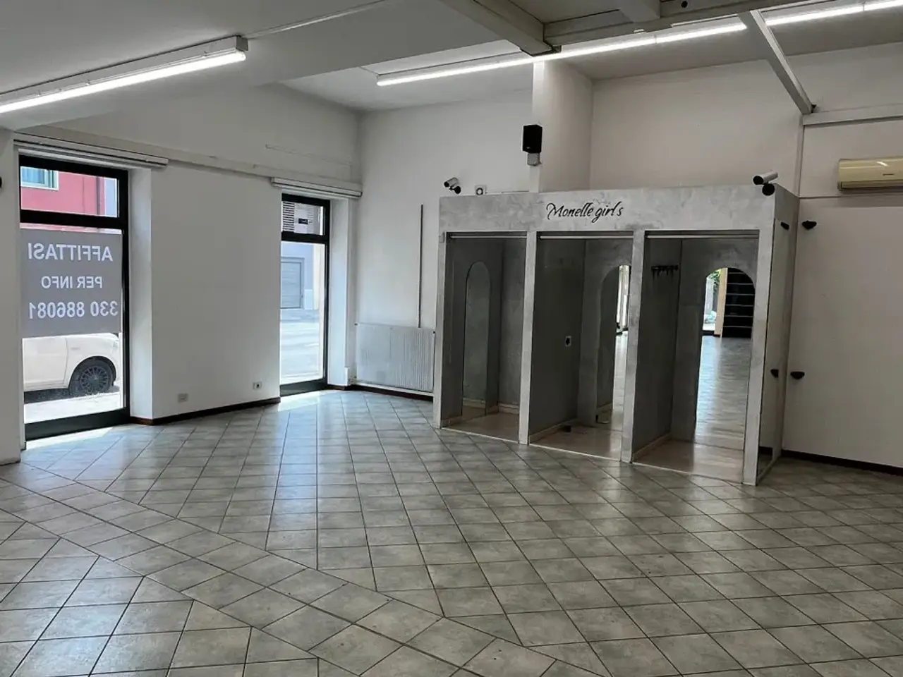 Negozio in , Lonigo, {3} - Foto 1