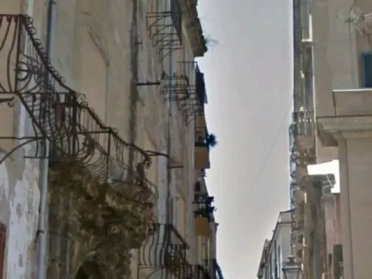 Palazzina commerciale in Piazza Marina, Palermo, {3} - Foto 1