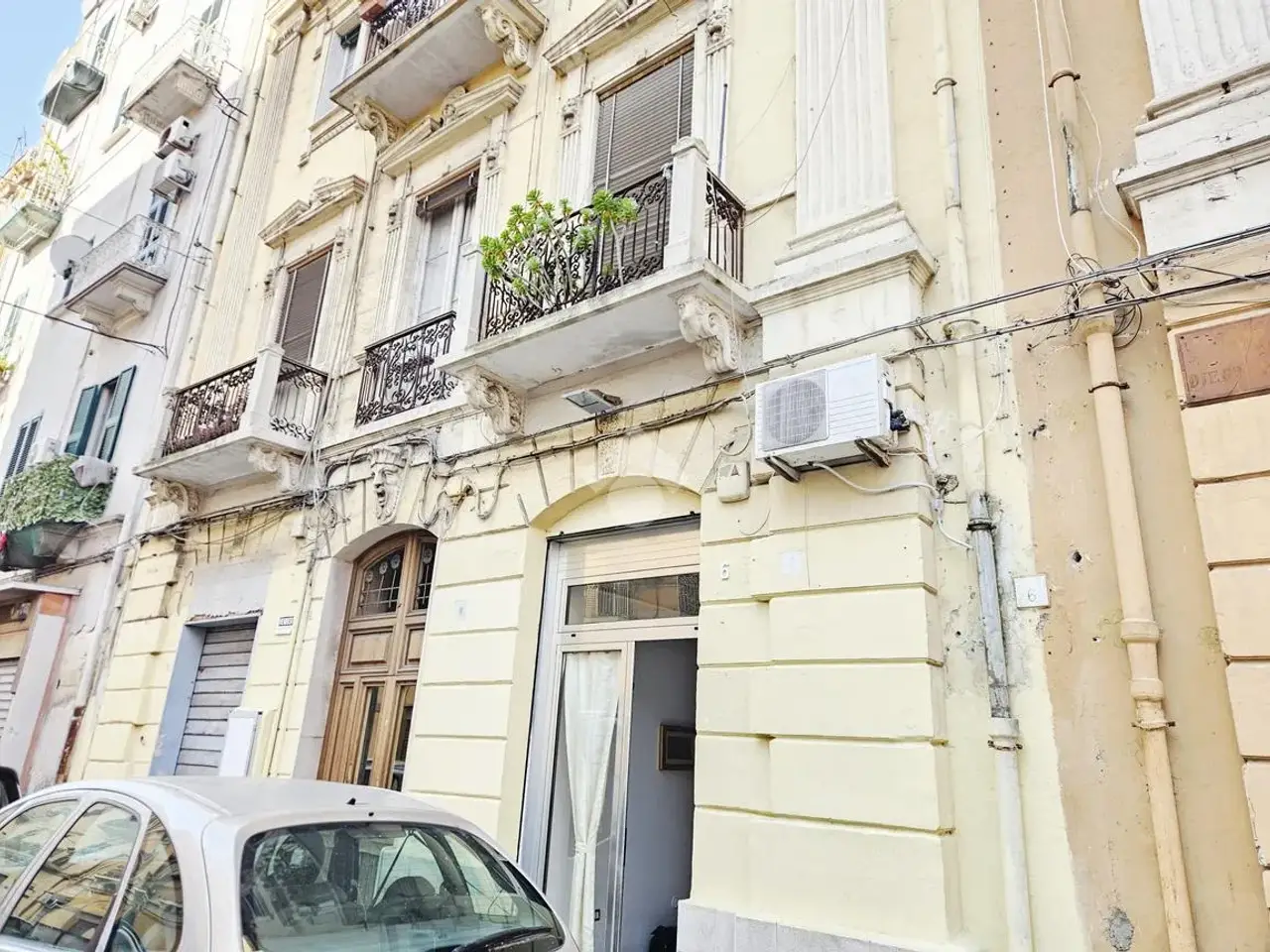 Negozio in Via Diego Peluso 6, Taranto, {3} - Foto 1