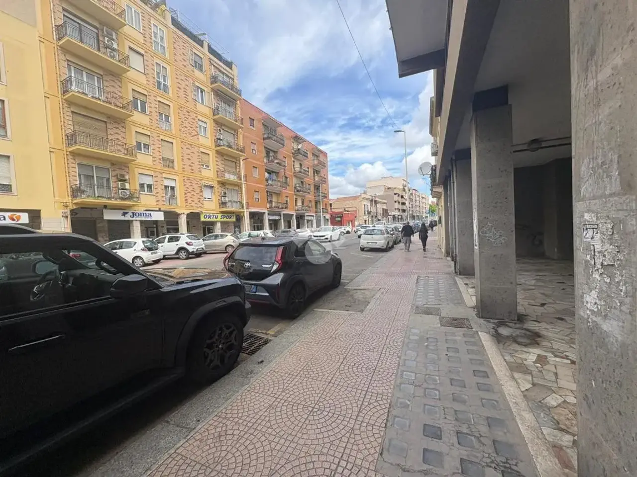 Negozio in Viale Sant'Avendrace, Cagliari, {3} - Foto 1