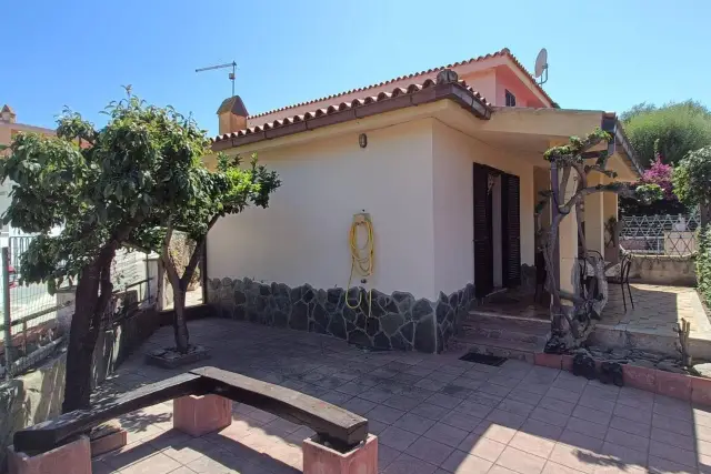 Terraced house in {3}, Via dei Fiori - Photo 1