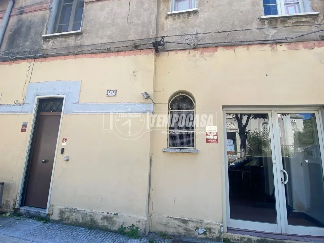 Negozio in Via Giuseppe La Farina 293, Messina, {3} - Foto 2