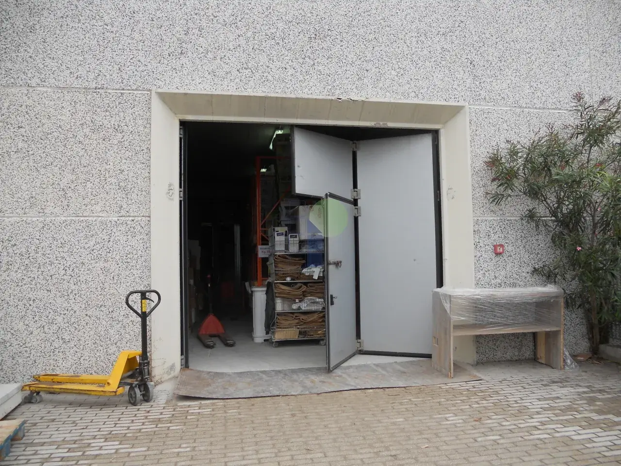 Capannone in Via Guarini, Livorno, {3} - Foto 2