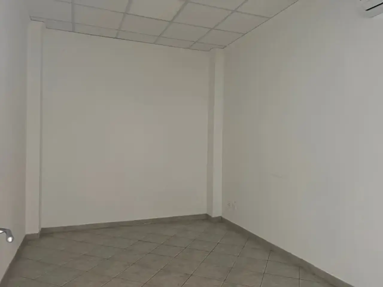 Negozio in , Selargius, {3} - Foto 2