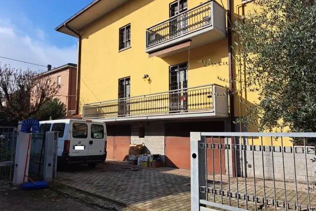 Vierzimmerwohnung in Via Levanto, Modena - Foto 1