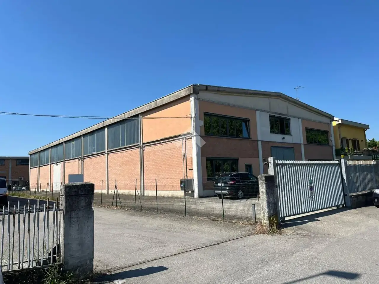 Capannone in Via Giuseppe Gioacchino Belli, Parma, {3} - Foto 1
