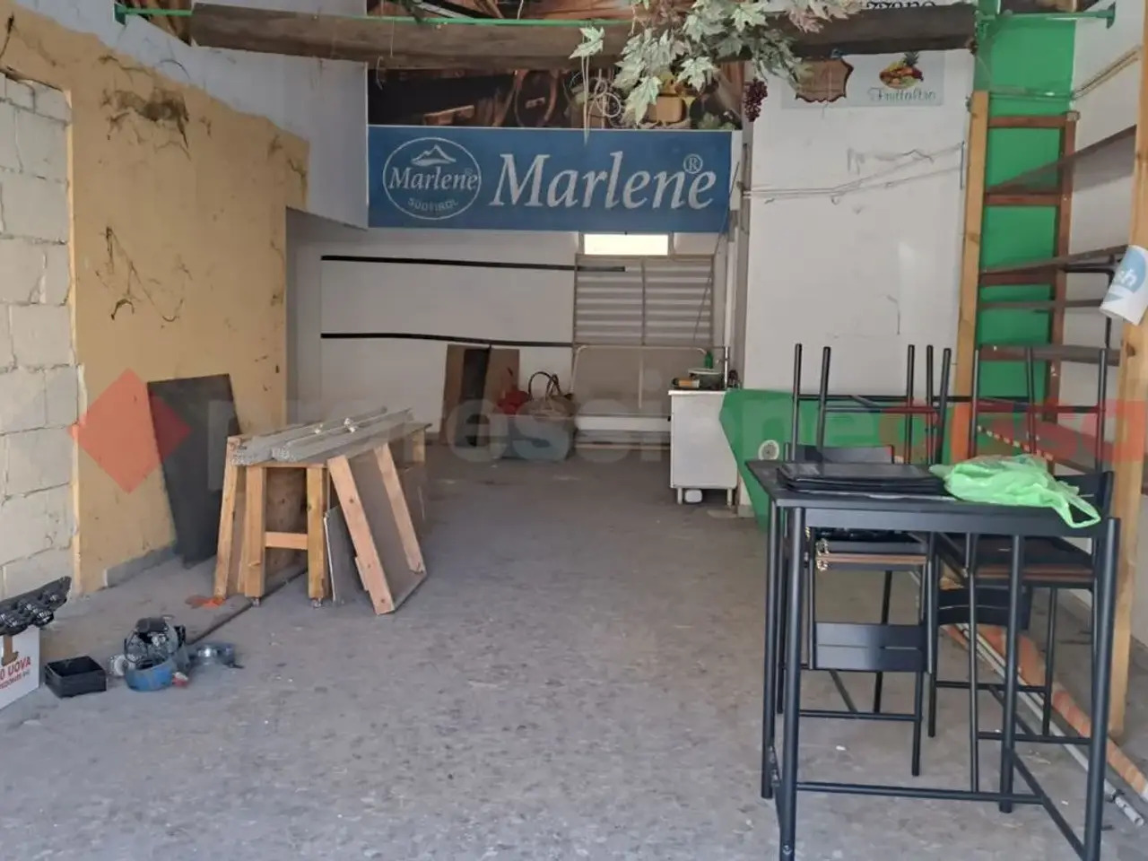 Negozio in Via Daniele Petrera 44, Bari, {3} - Foto 1