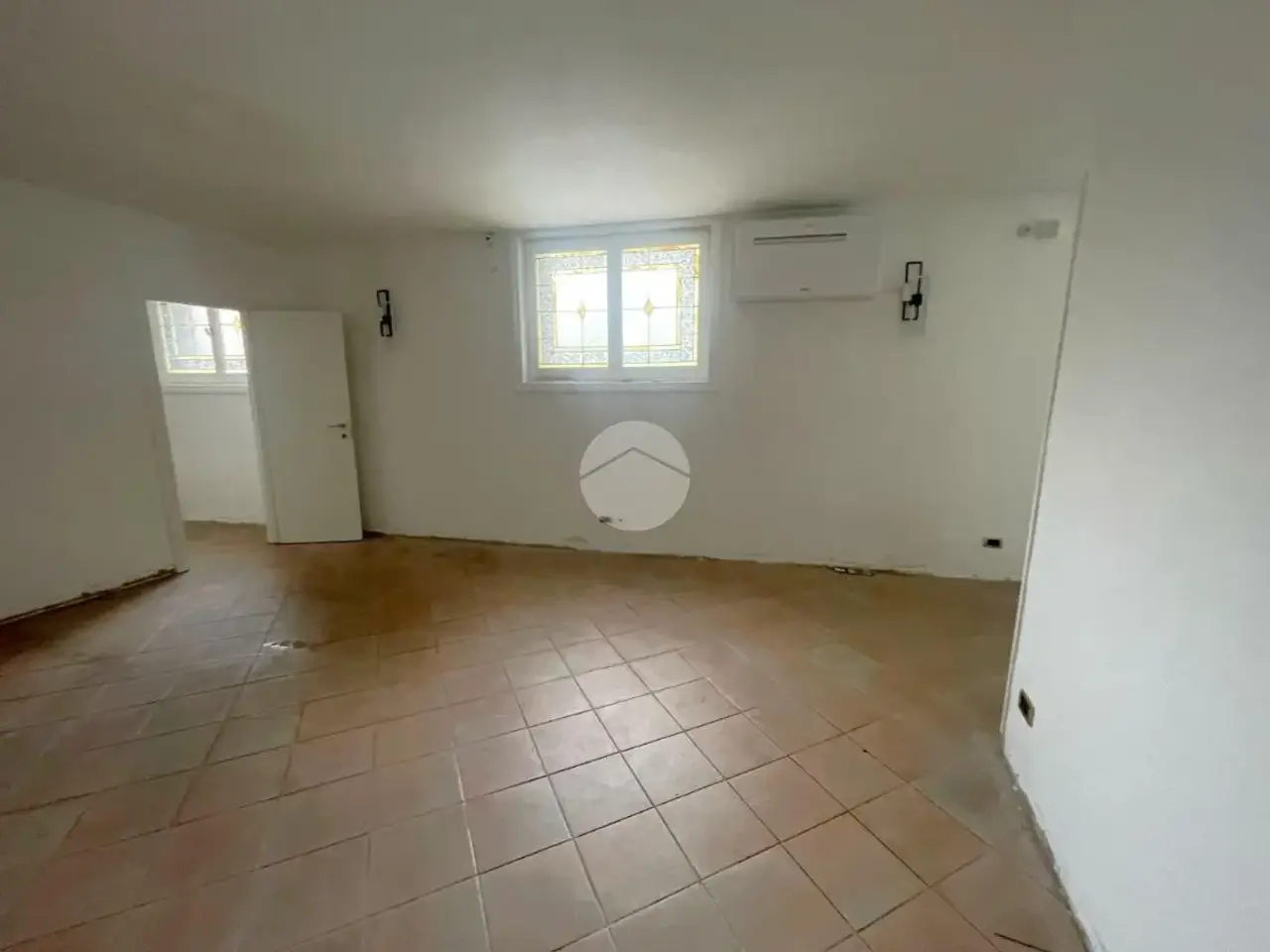 Ufficio in Via Monte Grappa 24, Desenzano Del Garda, {3} - Foto 2