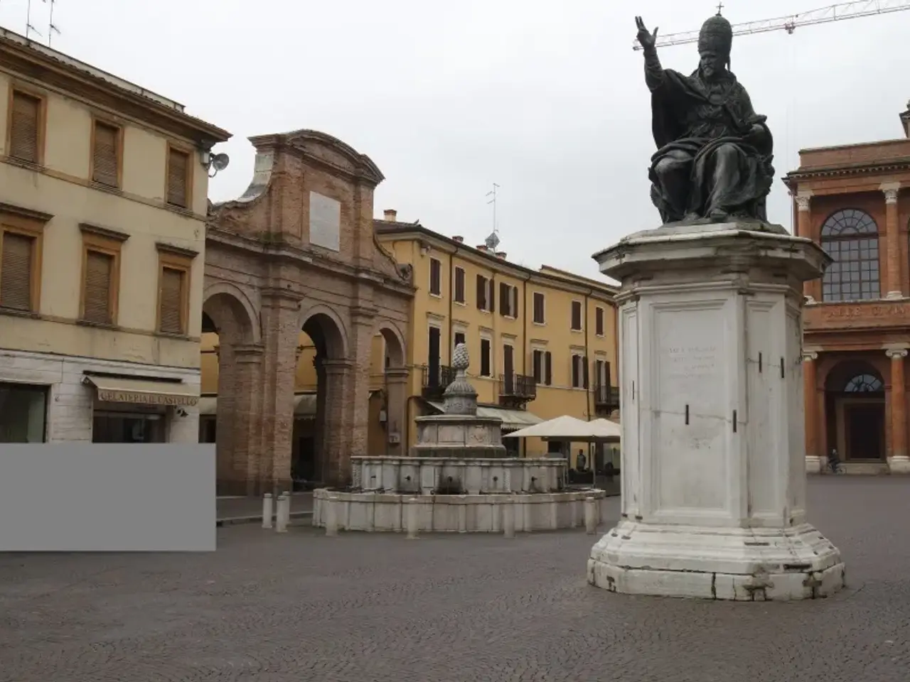 Tabaccheria in Piazza Cavour 31, Rimini, {3} - Foto 1