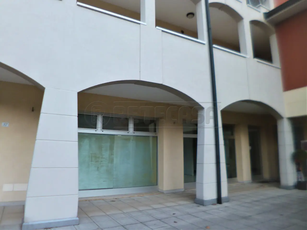 Palazzina commerciale in , Montorso Vicentino, {3} - Foto 2