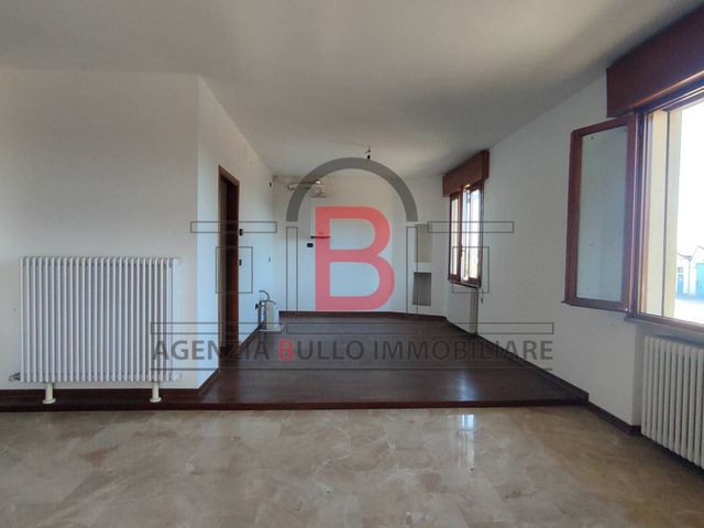 4-room flat, Roncade - Photo 1