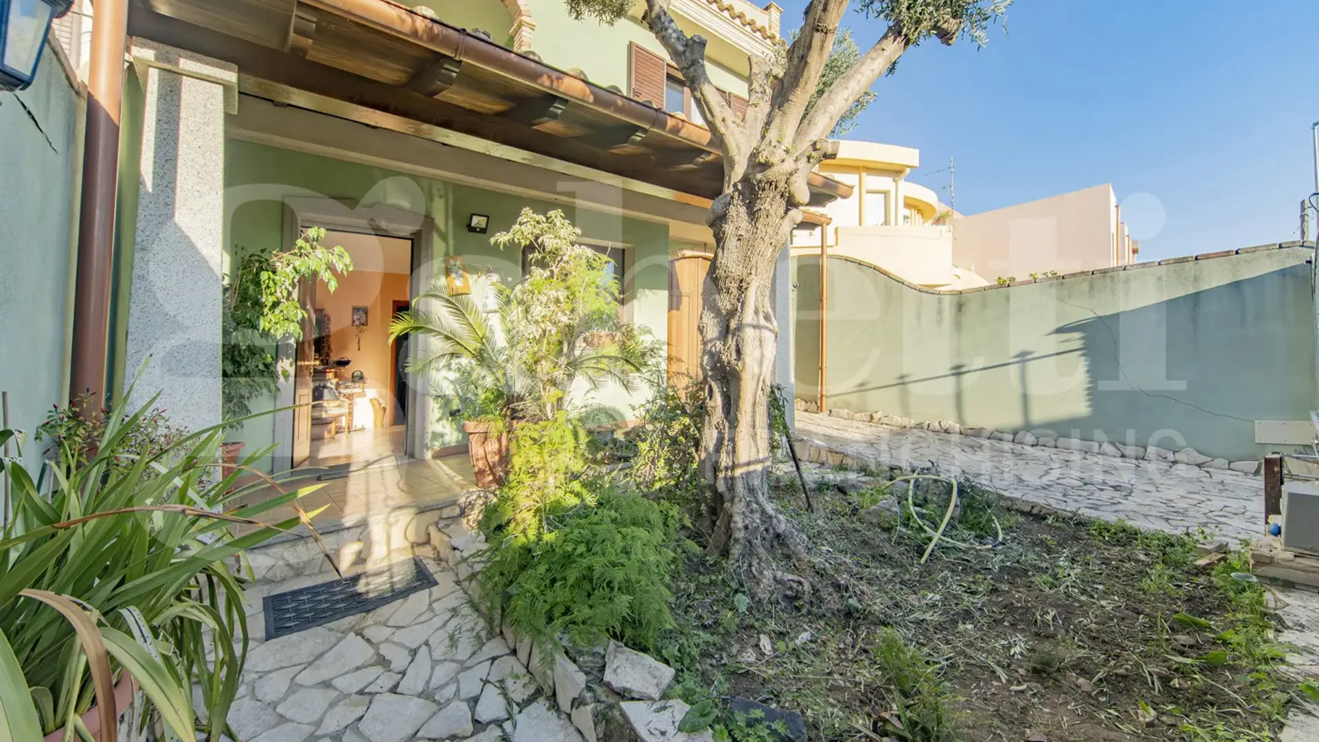 Case in vendita a Sinnai • Wikicasa