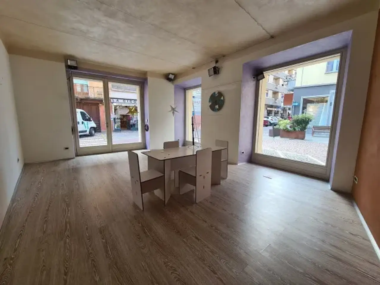 Ufficio in Via Giuseppe Garibaldi, Borgo San Dalmazzo, {3} - Foto 2