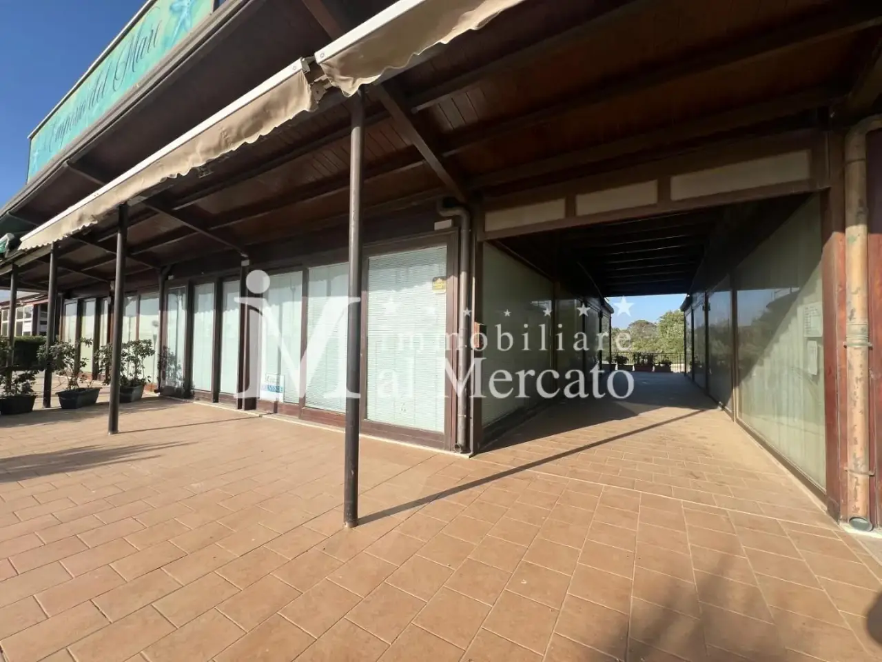 Locale commerciale in , Viareggio, {3} - Foto 1