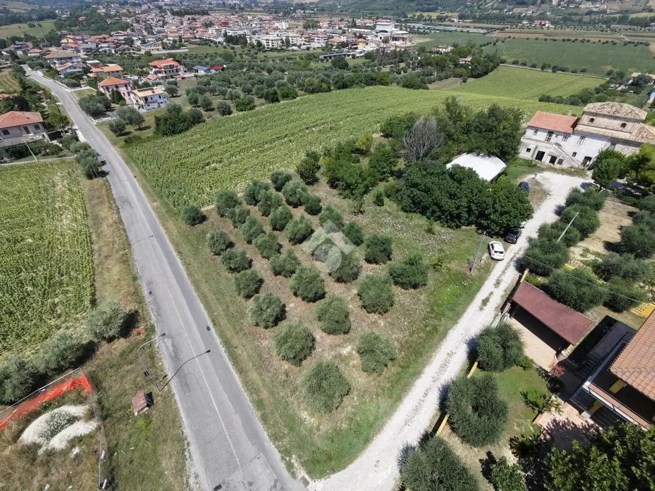 Palazzina commerciale in Via Capo di Fuori 174, Sant'Omero, {3} - Foto 1