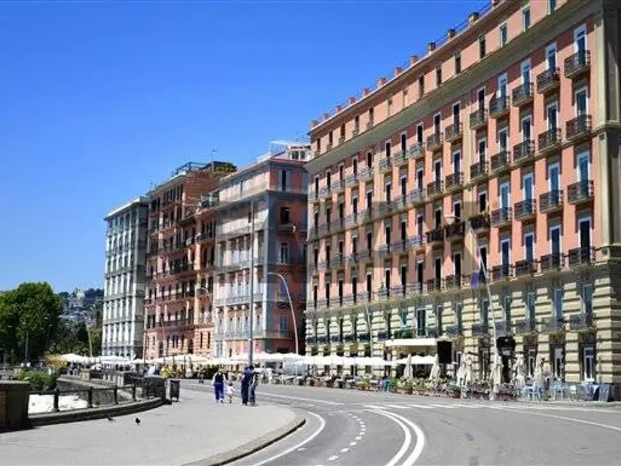 Esercizio commerciale in , Napoli, {3} - Foto 1