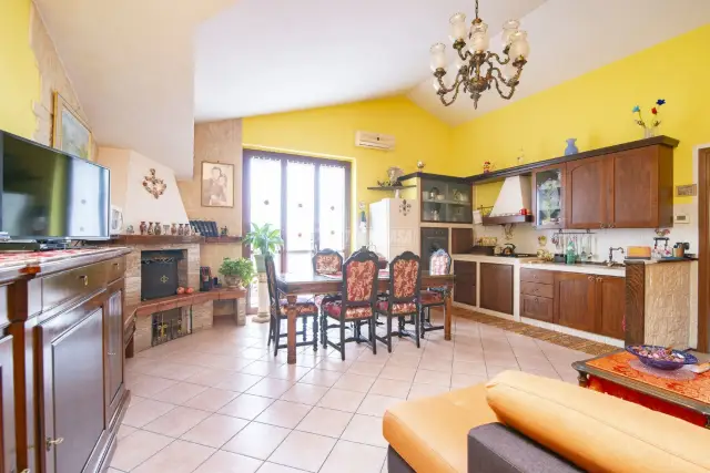 3-room flat in Via Cristoforo Colombo, Pozzo d'Adda - Photo 1